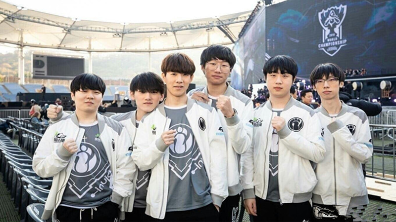 GODSENT 押注于年轻人 - 学院成为核心阵容