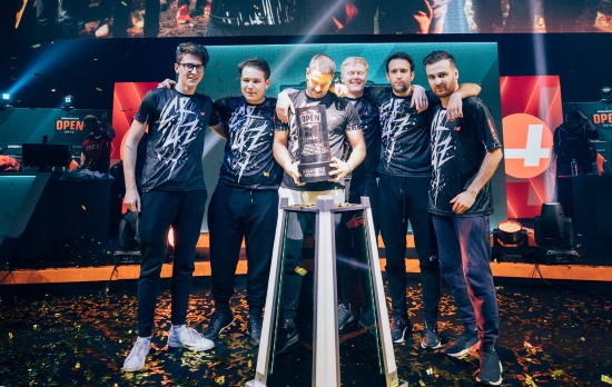 接连落败device心灰意冷 karrigan在线鼓励老乡